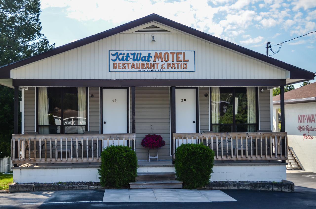 Kit Wat Motel & Marina ソーブル・ビーチ エクステリア 写真