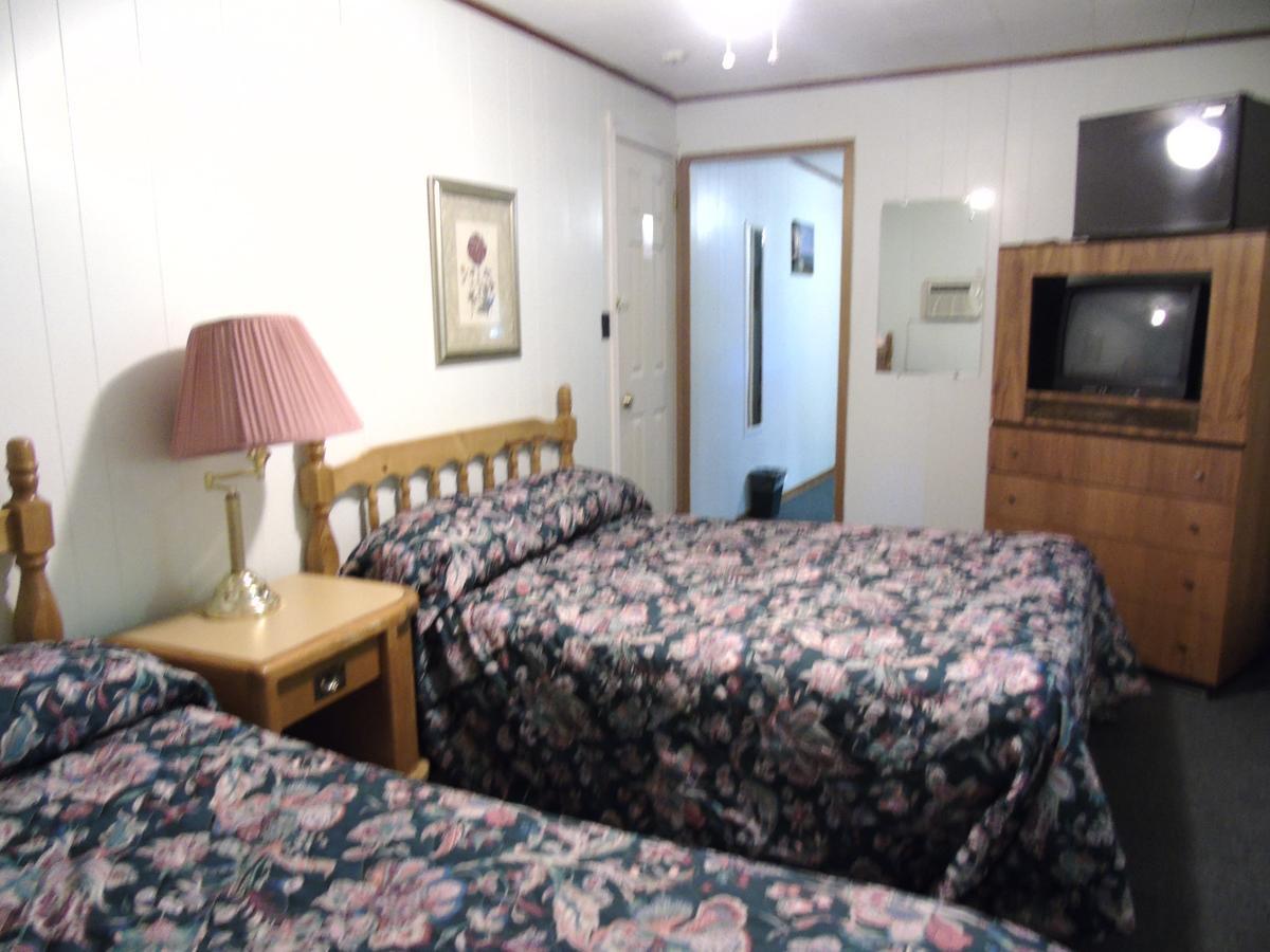 Kit Wat Motel & Marina ソーブル・ビーチ エクステリア 写真