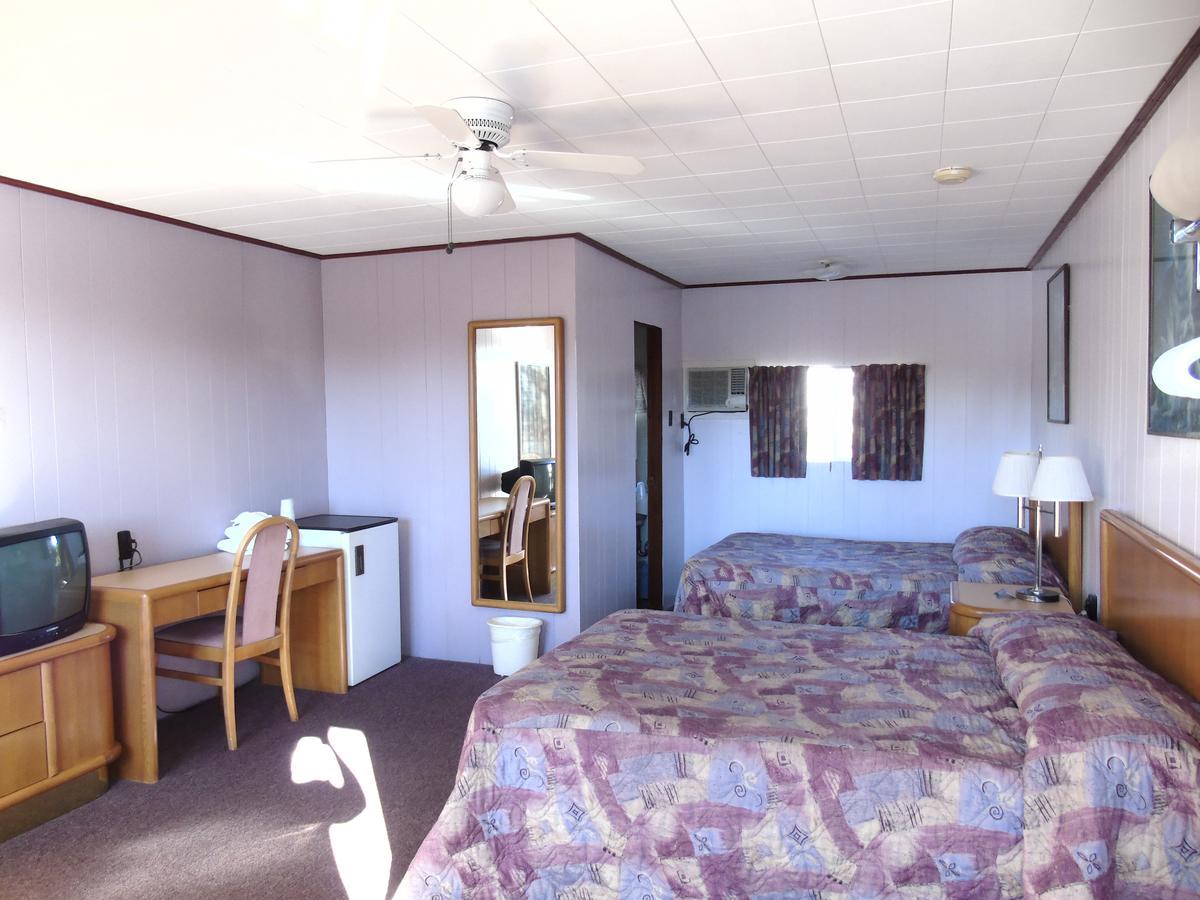 Kit Wat Motel & Marina ソーブル・ビーチ エクステリア 写真